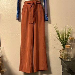 Lululemon size 4 pants